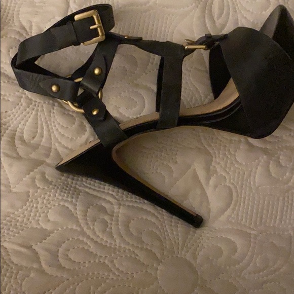 Guess Platforms - Picture 2 of 3